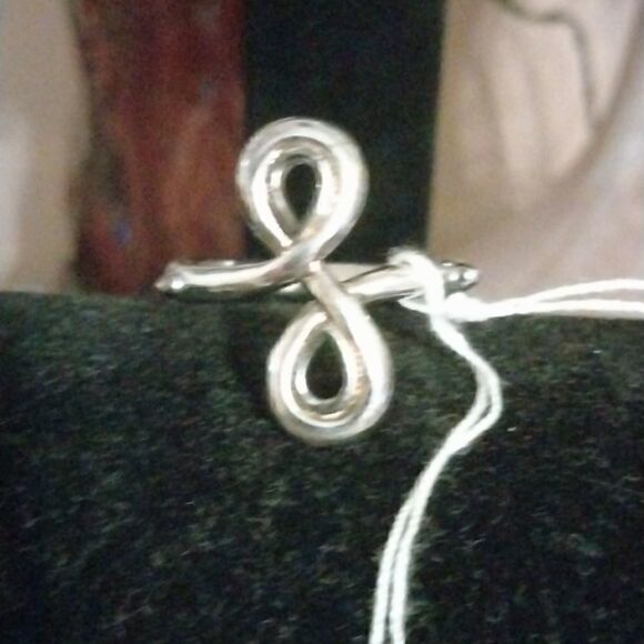 SILVER ring  - Picture 1 of 4